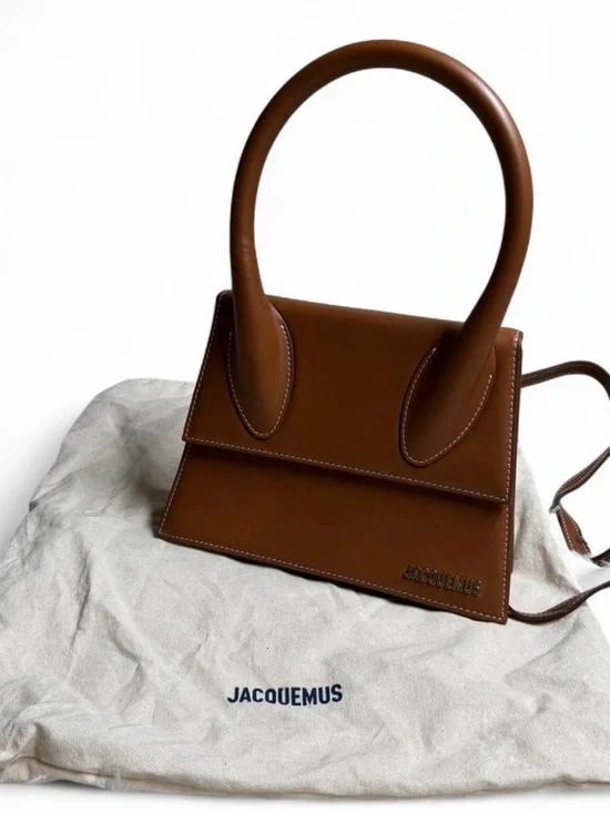 Jacquemus Le grand Chiquito Moyen Top-Handle Leather Bag - Picture 6 of 6